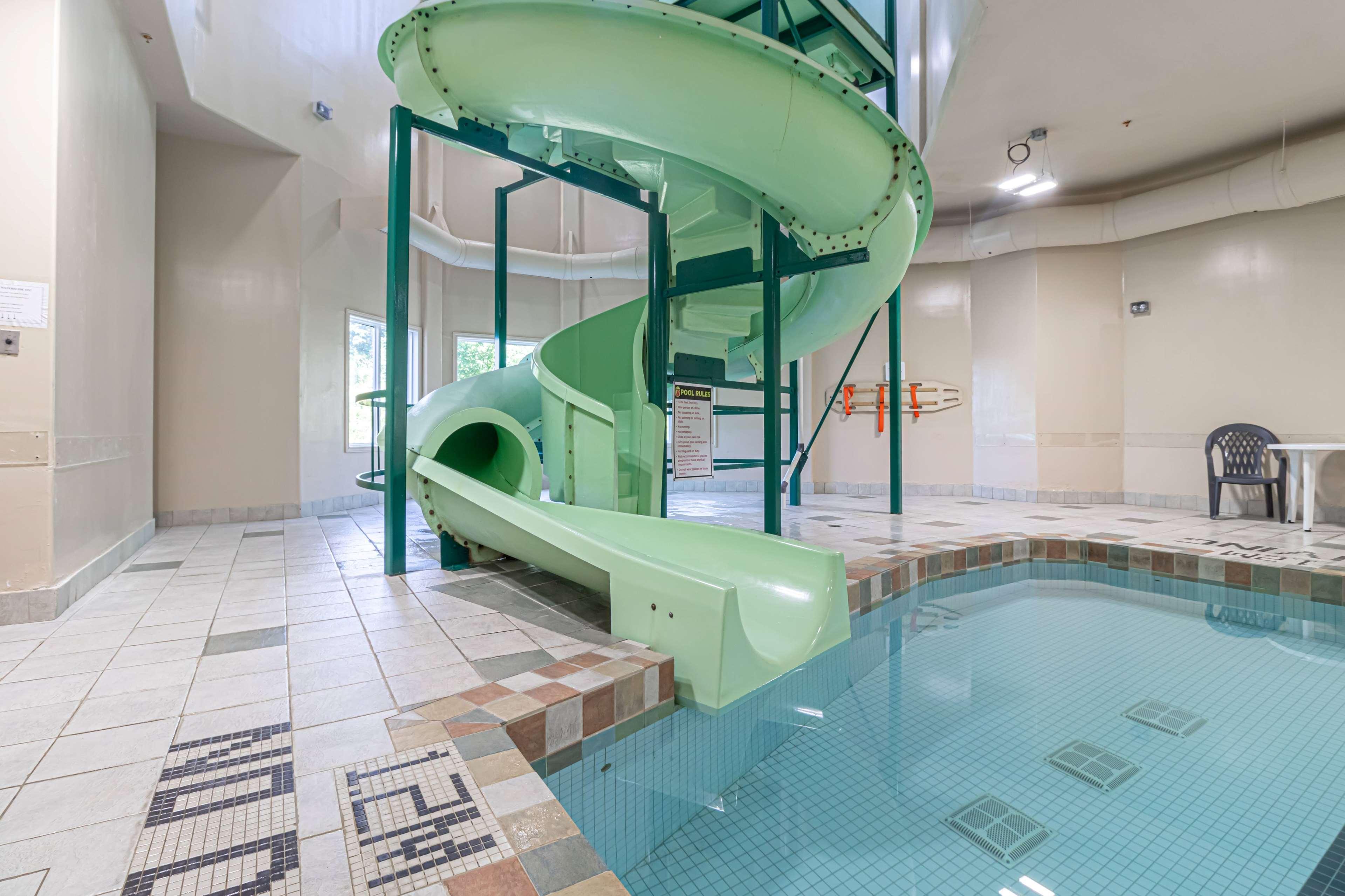 Super 8 By Wyndham St Johns Ξενοδοχείο St. John's Εξωτερικό φωτογραφία